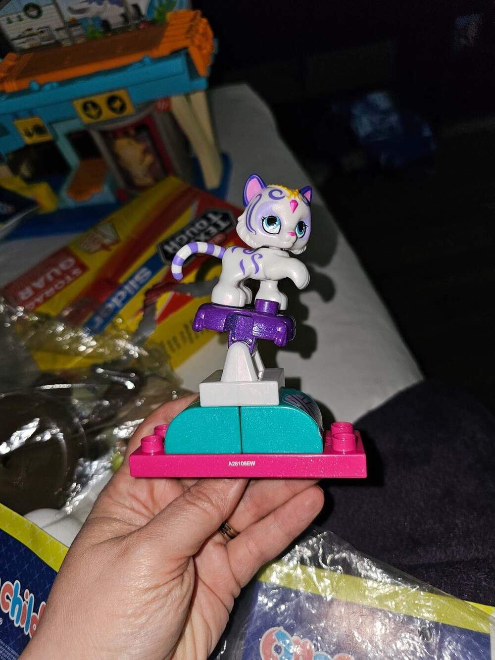 Viacom white purple tiger princess toy figure